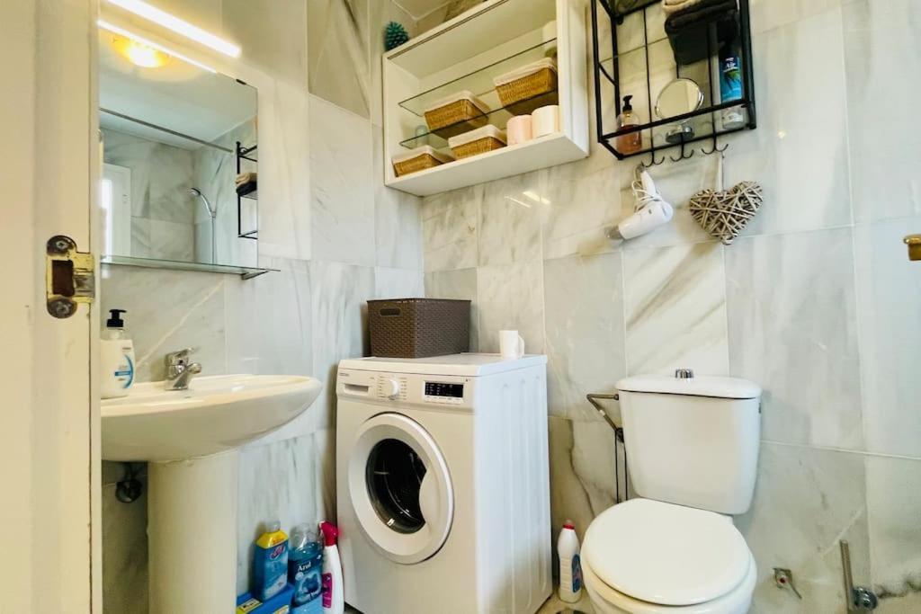 Apartmán Atico Con Bonita Vista. En Urbanizacion Privada.! Estepona Exteriér fotografie