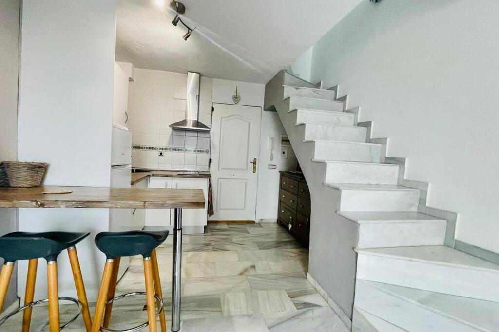 Apartmán Atico Con Bonita Vista. En Urbanizacion Privada.! Estepona Exteriér fotografie