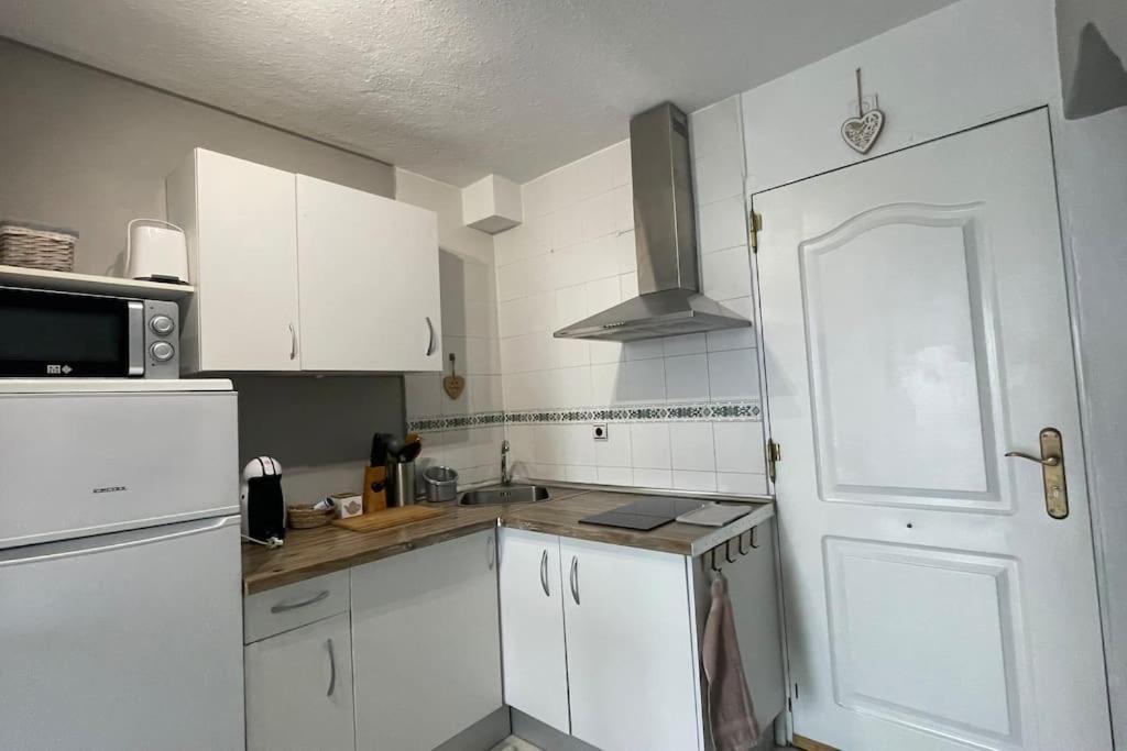 Apartmán Atico Con Bonita Vista. En Urbanizacion Privada.! Estepona Exteriér fotografie