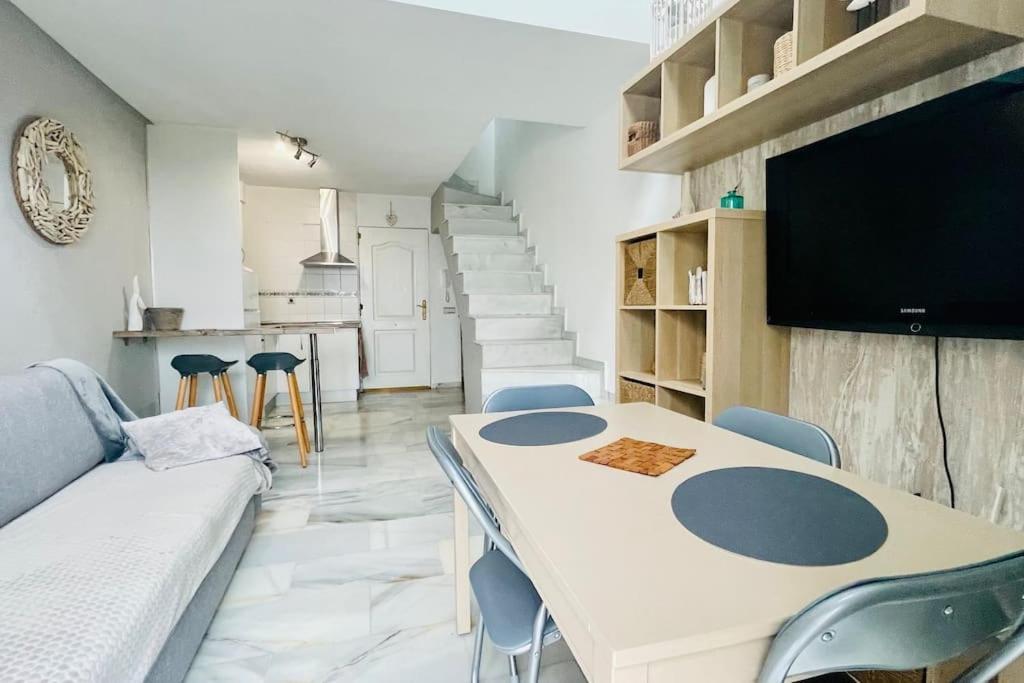 Apartmán Atico Con Bonita Vista. En Urbanizacion Privada.! Estepona Exteriér fotografie