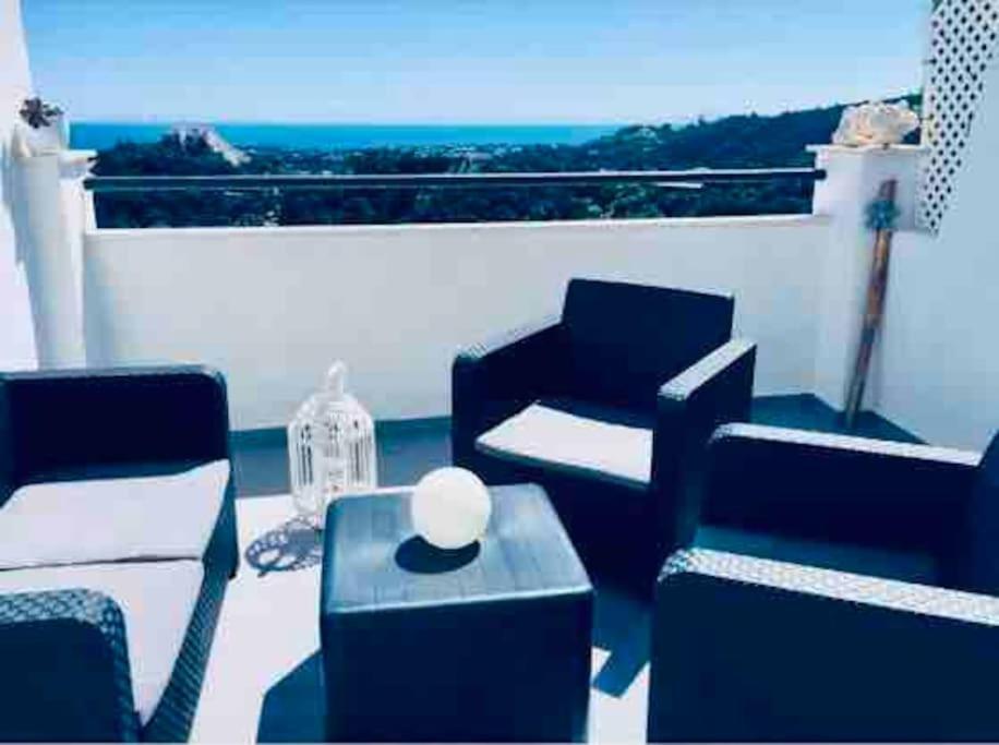 Apartmán Atico Con Bonita Vista. En Urbanizacion Privada.! Estepona Exteriér fotografie